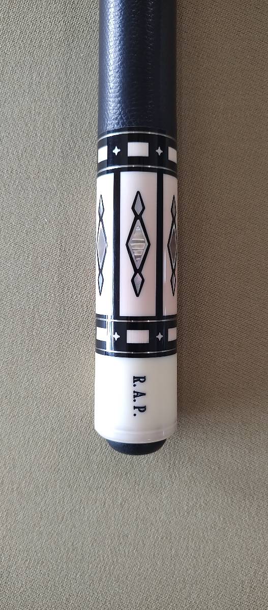 Bob Runde Custom Cue – “Runde 00” – Ivory Joint & Ferrules – Big Runde Classic